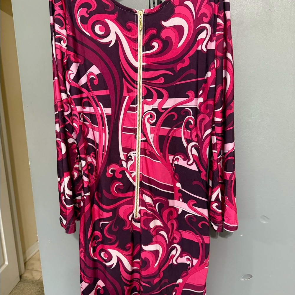60's or 70's era Retro Pattern dress